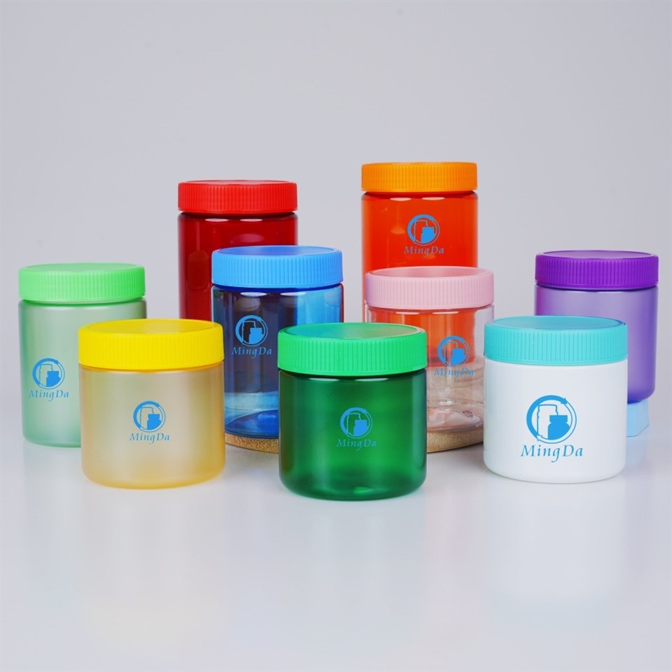 Custom PET plastic bottles with logo